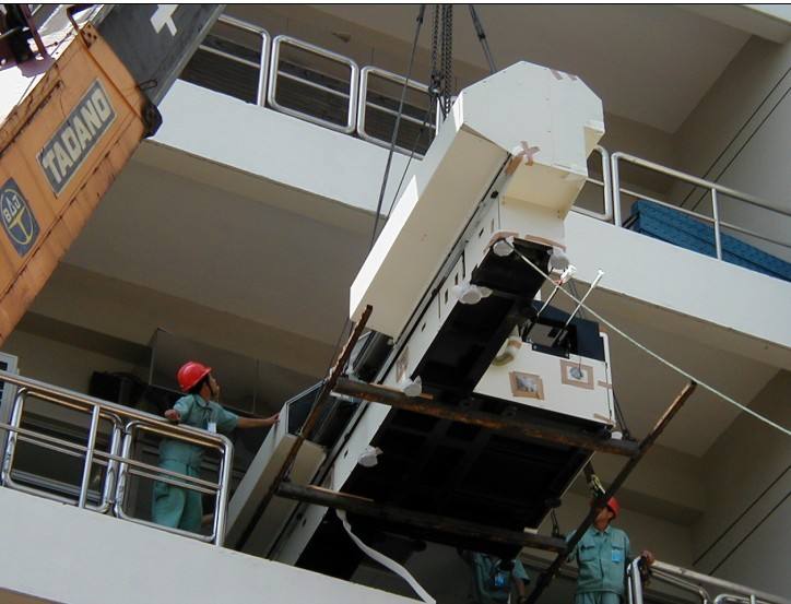 無錫設備吊裝搬運廠家：怎樣保證重型設備的安全搬運？